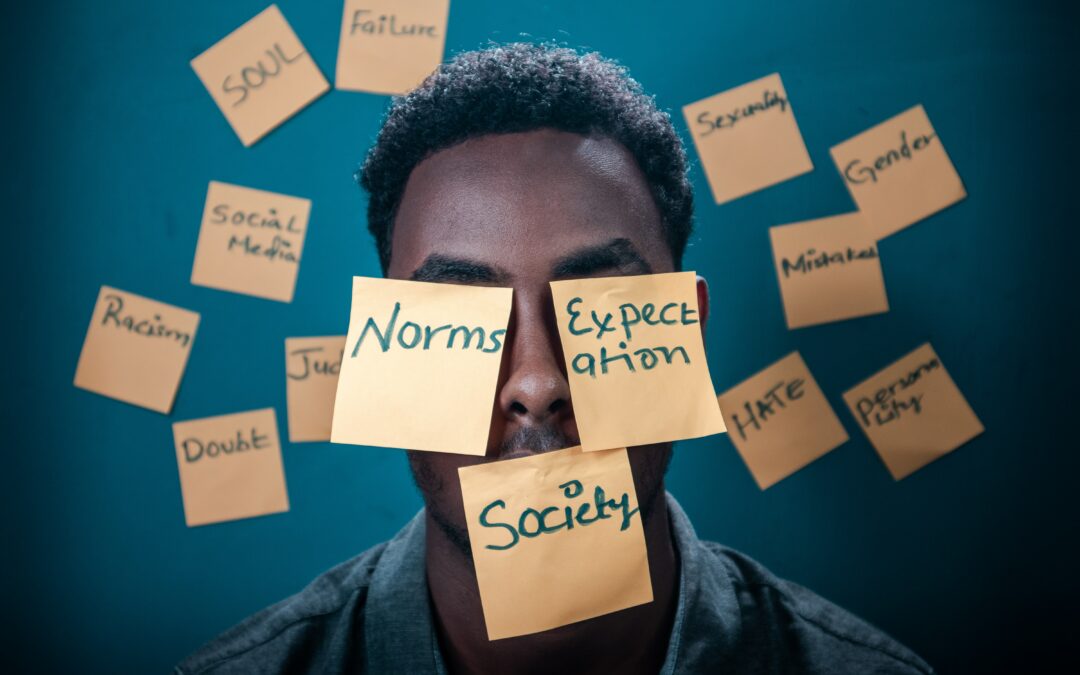 Peer Pressure & Peer Conformity : Why We Give In To Conformity & How We Can Overcome It